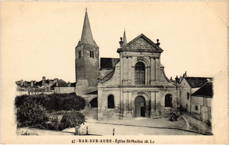 Carte postale ancienne Bar sur Aube Eglise Saint-Maclou à Bar-sur-Aube