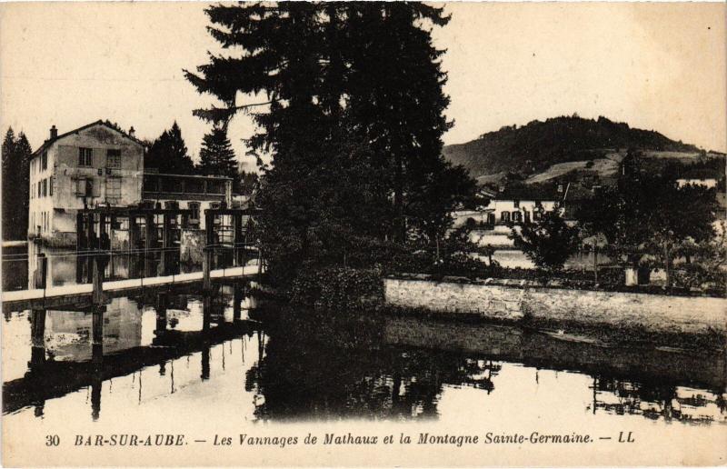 Carte postale ancienne Bar sur Aube les Vannages de Mathaux à Bar-sur-Aube