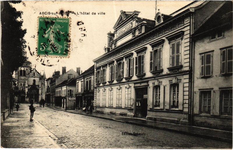 Carte postale ancienne Arcis Hotel de Ville
