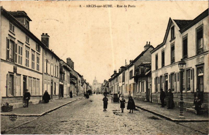 Carte postale ancienne Arcis Rue de Paris