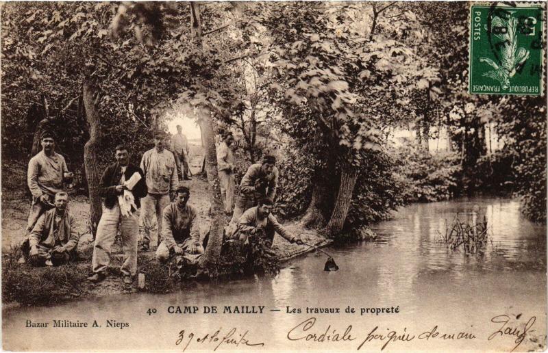 Carte postale ancienne Mailly le Camp Route Principale à Mailly-le-Camp