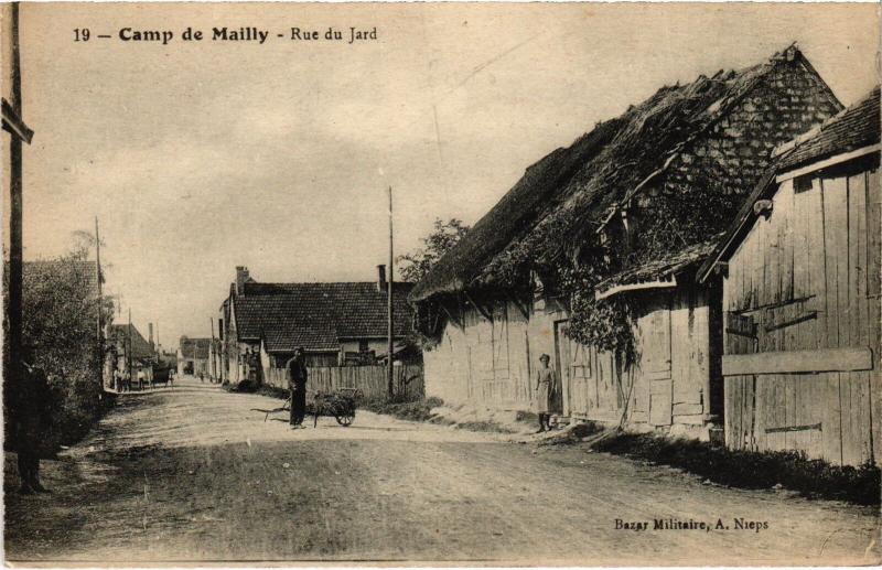 Carte postale ancienne Mailly le Camp Rue du Jard à Mailly-le-Camp