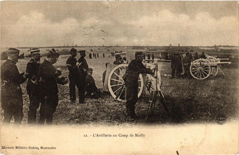 Carte postale ancienne Mailly le Camp Artillerie à Mailly-le-Camp