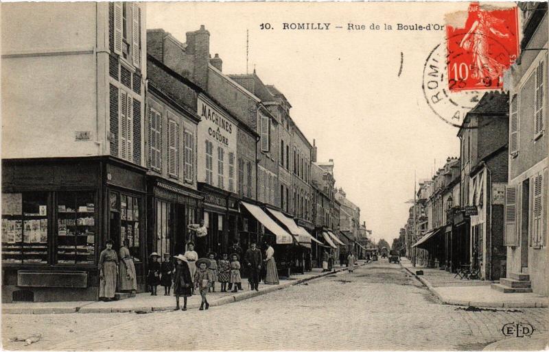 Carte postale ancienne Romilly Rue de la Boule d'Or