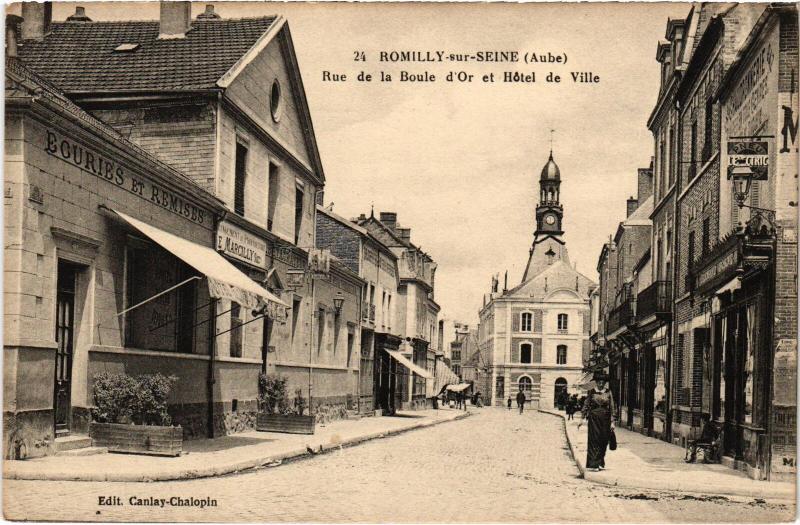 Carte postale ancienne Romilly Rue de la Boule d'Or