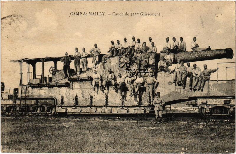 Carte postale ancienne Mailly le Camp Canon de 32cm Glissement à Mailly-le-Camp