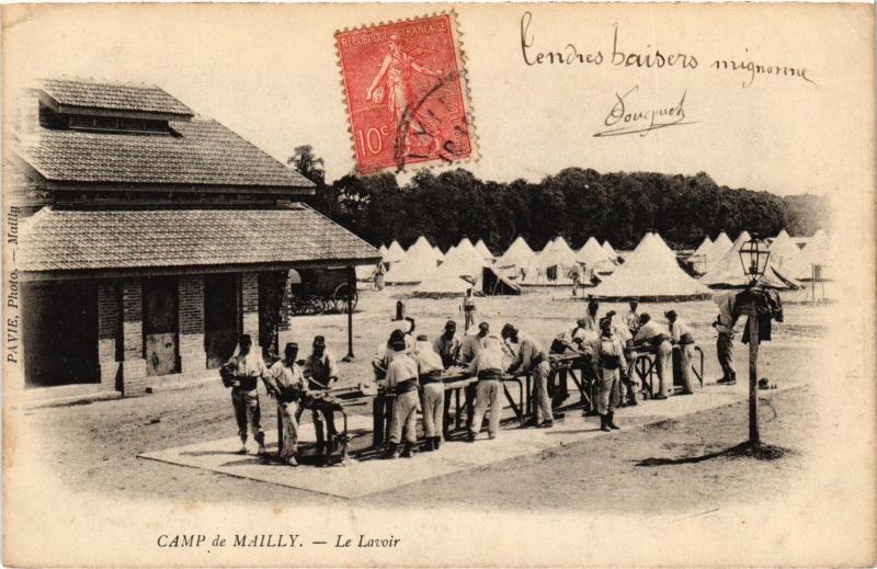 Carte postale ancienne Mailly le Camp le lavoir à Mailly-le-Camp