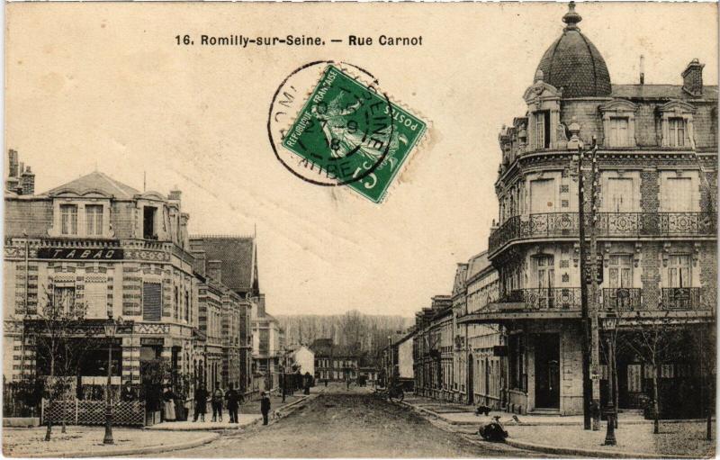Carte postale ancienne Romilly Rue Carnot