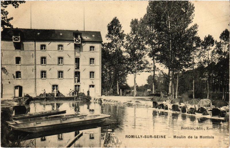 Carte postale ancienne Romilly Moulin de la Montoie