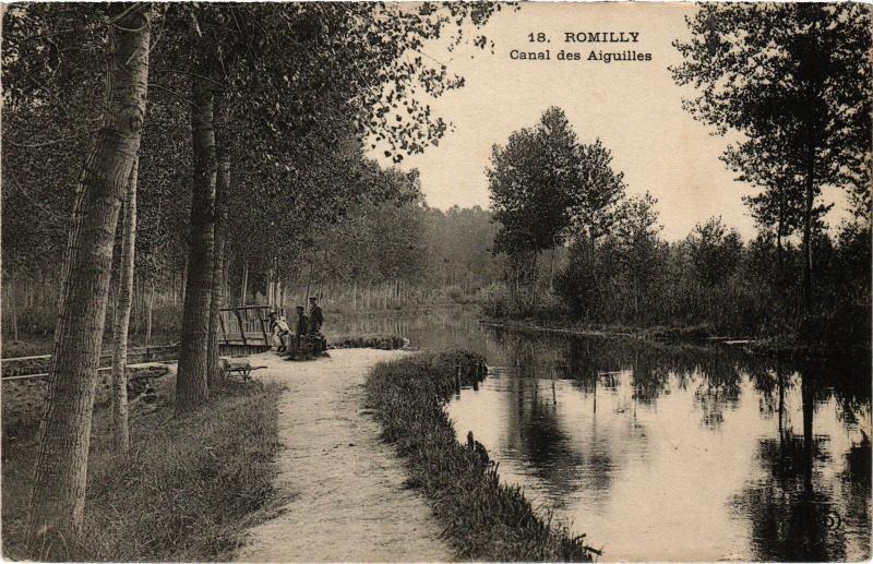 Carte postale ancienne Romilly Canal des Aiguilles