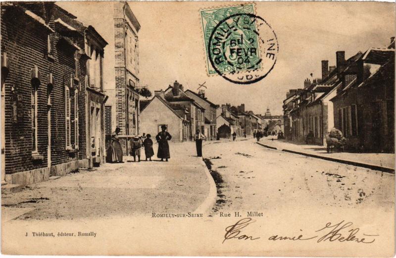 Carte postale ancienne Romilly Rue H. Millet