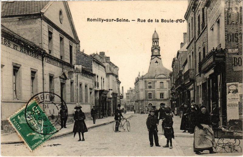 Carte postale ancienne Romilly Rue de la Boule d'Or