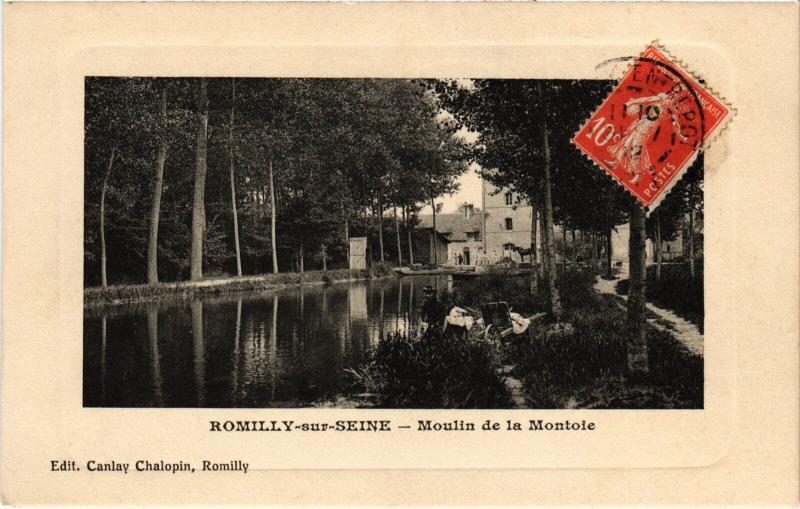 Carte postale ancienne Romilly Moulin de la Montoie