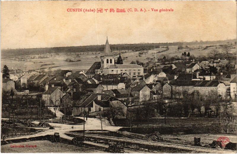 Carte postale ancienne Cunfin vue generale à Cunfin