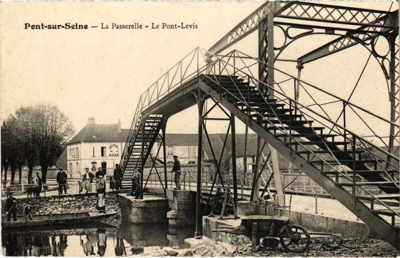 Carte postale ancienne Pont sur Seine la Passerelle Pont Levis à Pont-sur-Seine