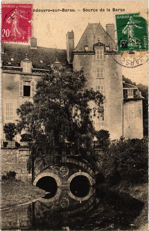 Carte postale ancienne Vendeuvre Source de la Barse