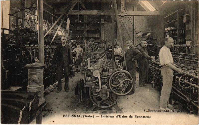 Carte postale ancienne Estissac interieur d'Usine de Bonneterie à Estissac