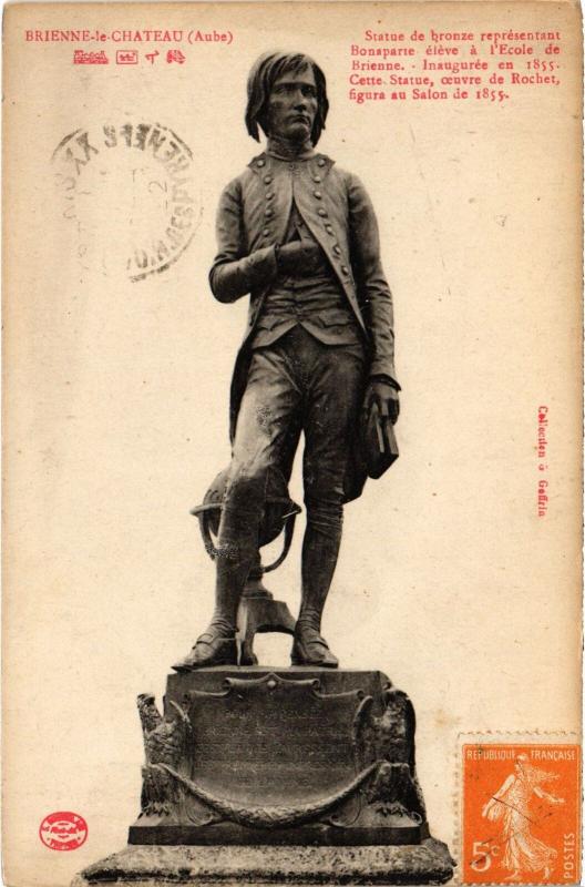 Carte postale ancienne Brienne Statue de Napoleon 1er