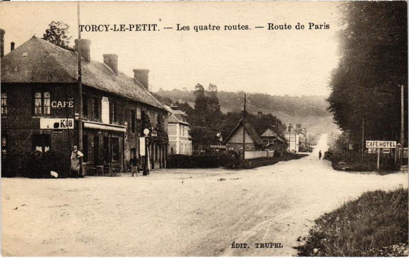 Carte postale ancienne Torcy Route de Paris