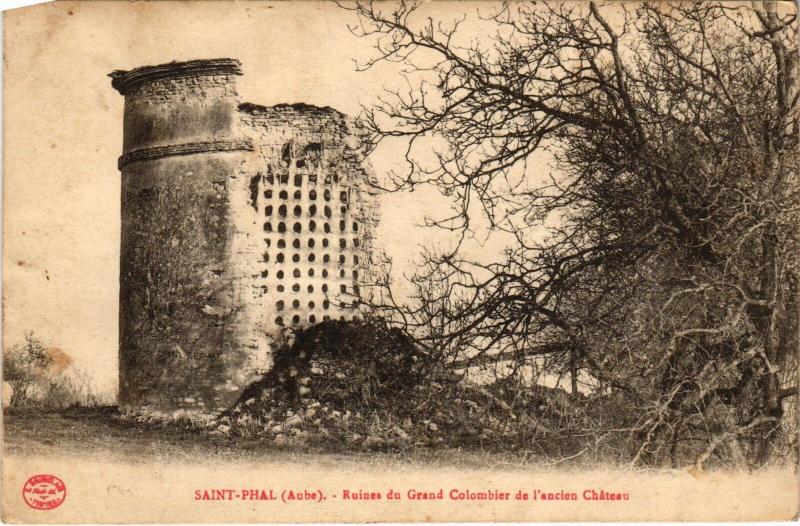 Carte postale ancienne St Phal Ruines du Grand Colombier
