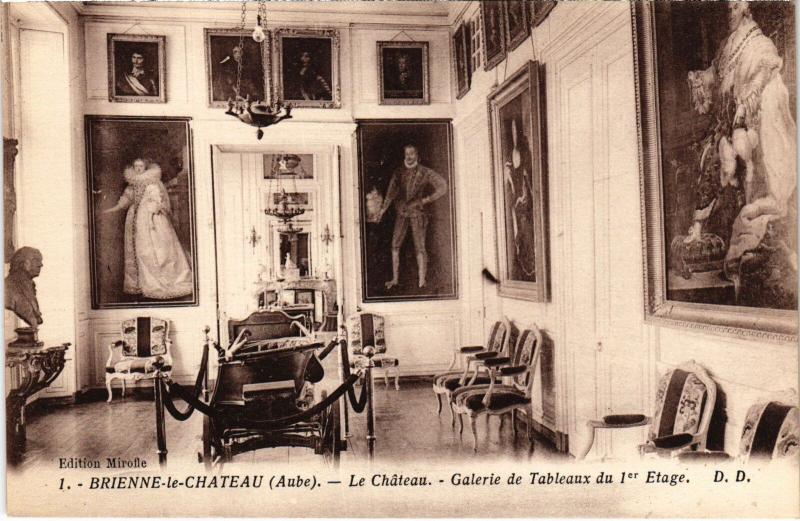 Carte postale ancienne Brienne le Chateau Galerie de Tableaux