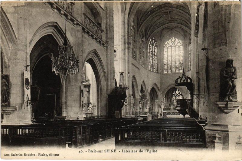 Carte postale ancienne Bar sur Seine interieur de l'Eglise à Bar-sur-Seine