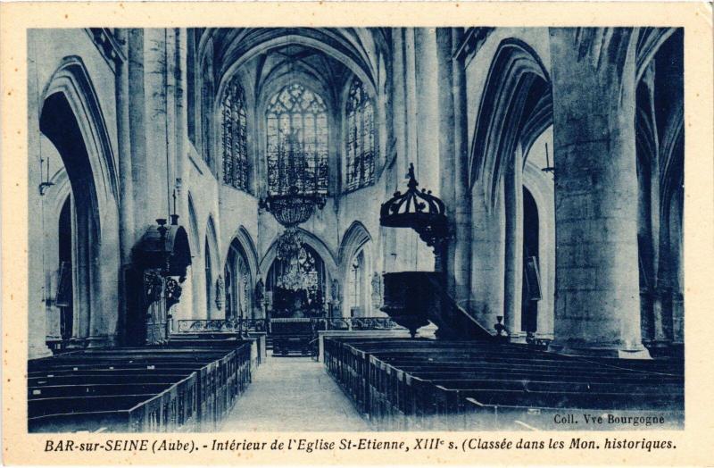 Carte postale ancienne Bar sur Seine interieur de l'Eglise à Bar-sur-Seine