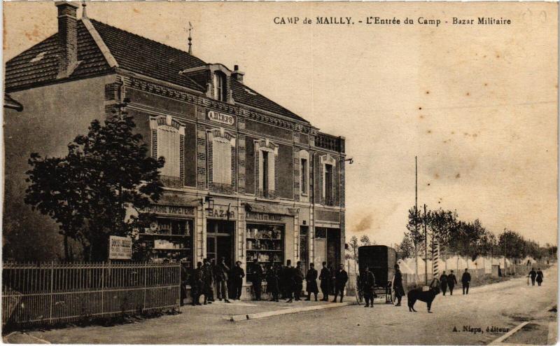 Carte postale ancienne Mailly le Camp Bazar militaire à Mailly-le-Camp