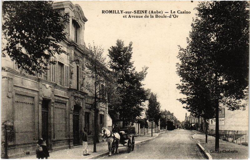 Carte postale ancienne Romilly le Casino Avenue de la Boule d'Or