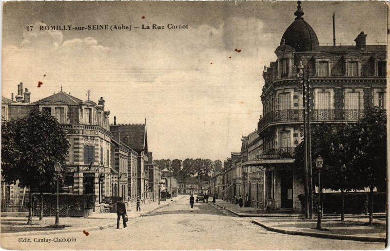 Carte postale ancienne Romilly Rue Carnot