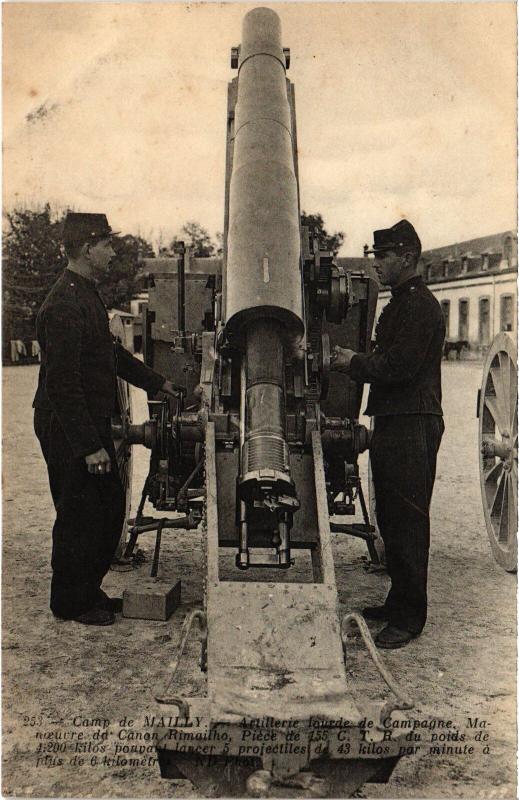 Carte postale ancienne Mailly le Camp artillerie lourde de campagne à Mailly-le-Camp