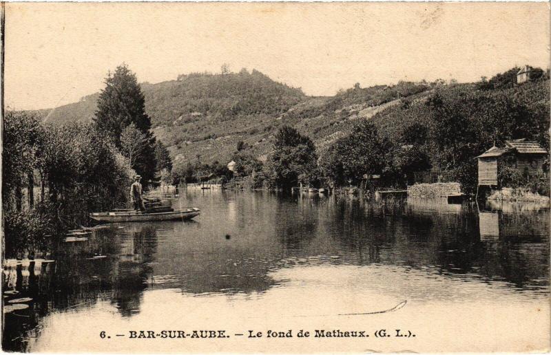 Carte postale ancienne Bar sur Aube Fond de Mathaux à Bar-sur-Aube
