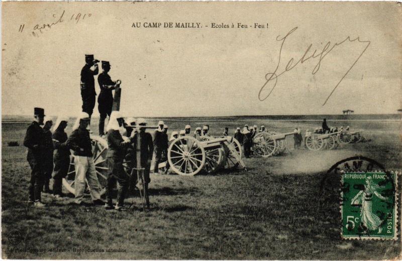 Carte postale ancienne Mailly le Camp Ecoles a Feu à Mailly-le-Camp