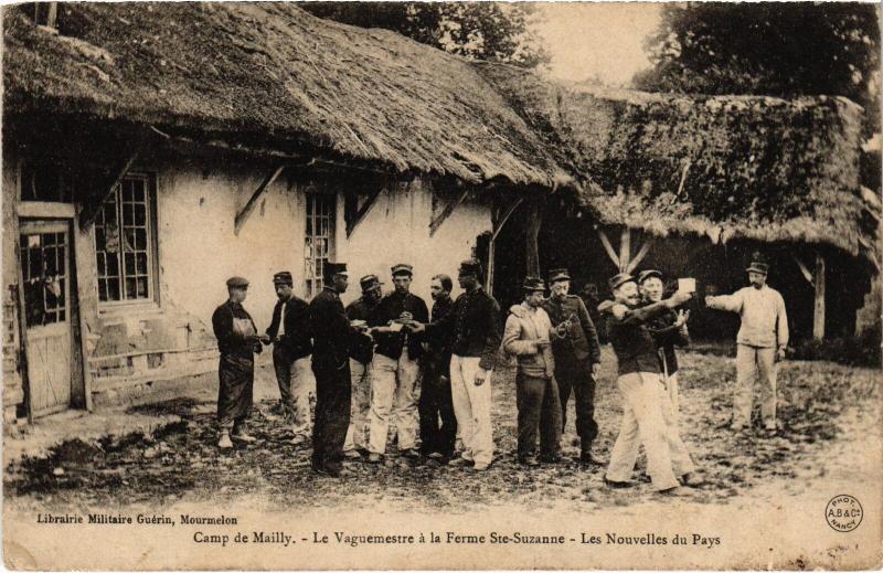 Carte postale ancienne Mailly le Camp Vaguemestre a la Ferme Sainte-Suzanne à Mailly-le-Camp