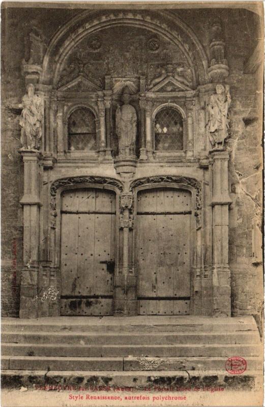 Carte postale ancienne Vendeuvre Portal Nord de l'Eglise