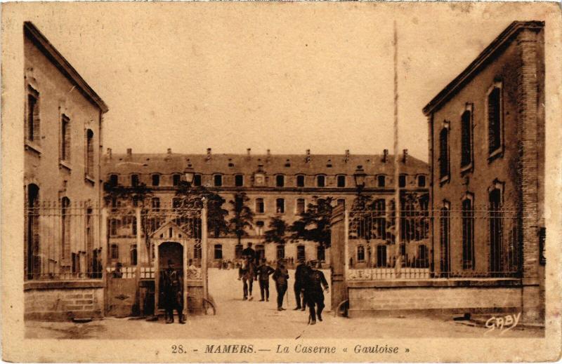 Carte postale ancienne Mamers Caserne Gauloise à Mamers