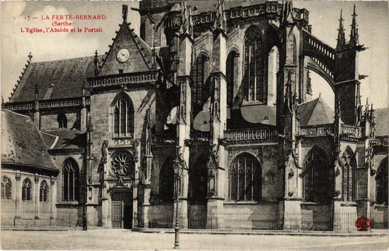 Carte postale ancienne La Ferte Bernard Eglise Abside et le portail