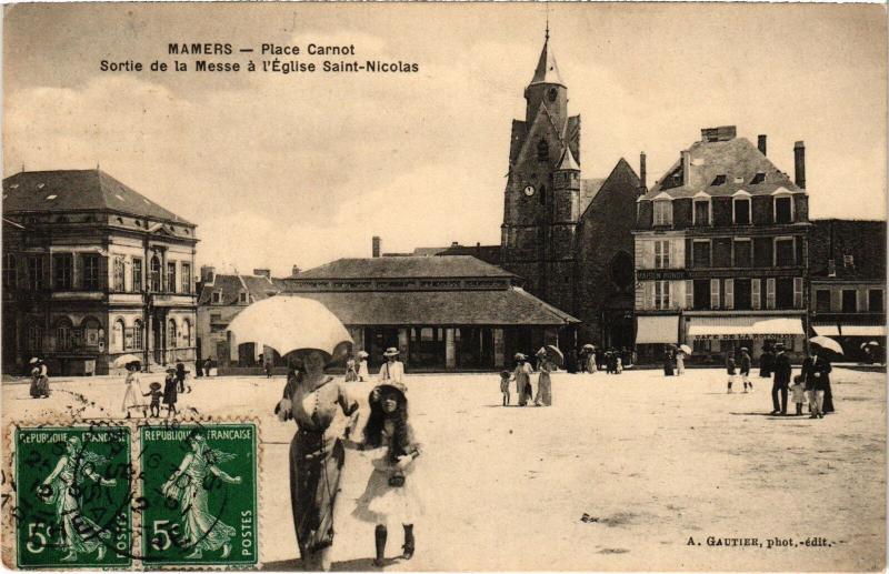 Carte postale ancienne Mamers Place Carnot à Mamers