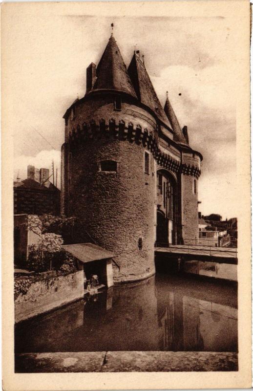 Carte postale ancienne La Ferte Bernard Porte de Ville