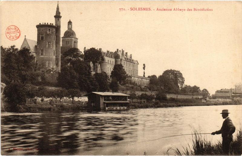 Carte postale ancienne Solesmes Abbaye des Benedictins à Solesmes