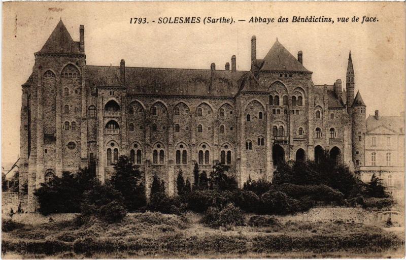 Carte postale ancienne Solesmes Abbaye des Benedictins à Solesmes