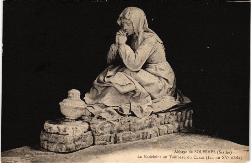 Carte postale ancienne Solesmes la Madeleine au Tombeau du Christ à Solesmes