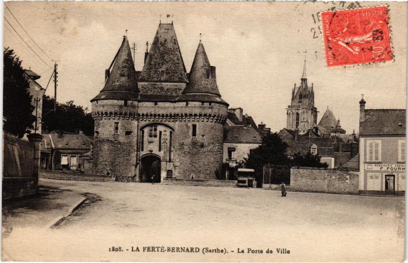 Carte postale ancienne La Ferte Bernard Porte de Ville