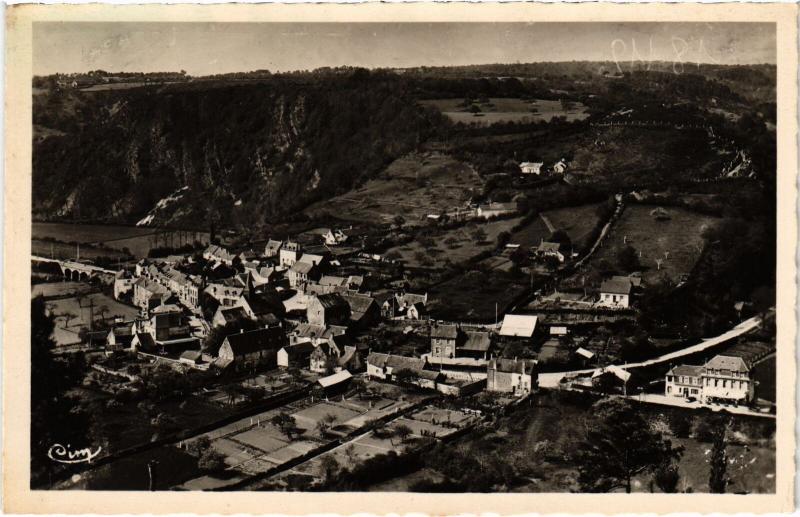 Carte postale ancienne St Leonard le Bourg au pied de Narbonne