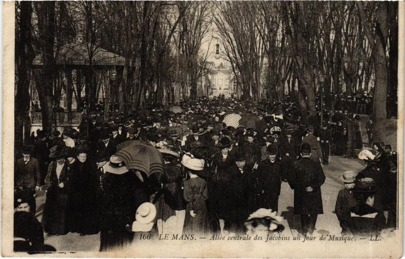 Carte postale ancienne Le Mans allee centrale des Jacobins au Mans