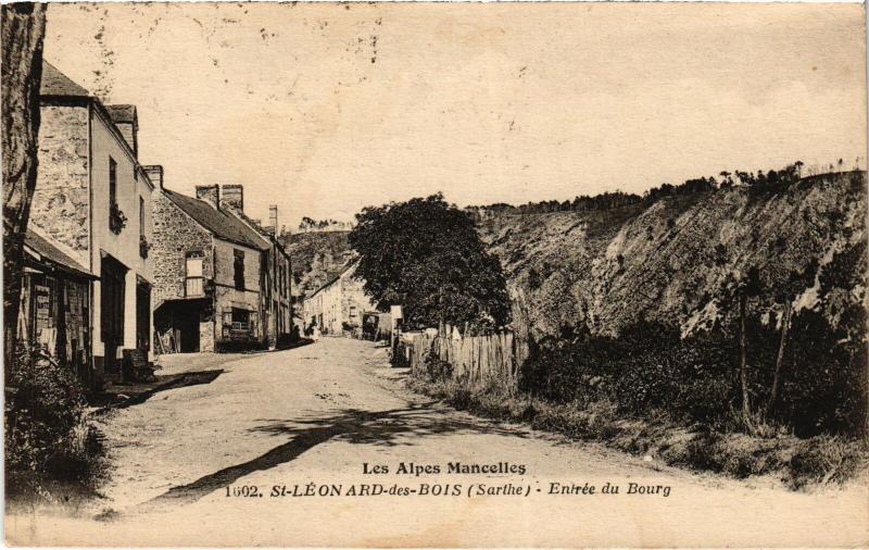 Carte postale ancienne St Leonard entree du Bourg
