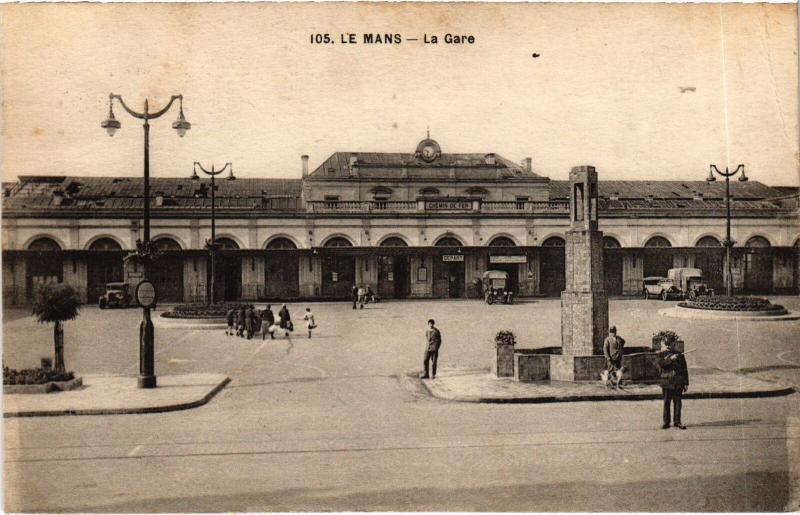 Carte postale ancienne Le Mans la Gare au Mans