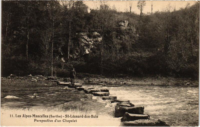 Carte postale ancienne St Leonard perspective d'un Chapelet