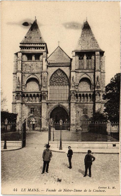 Carte postale ancienne Le Mans Notre Dame de la Couture au Mans