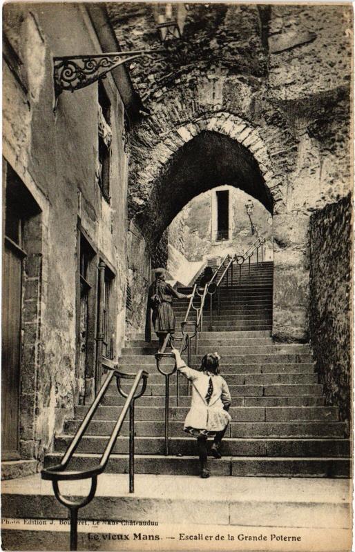 Carte postale ancienne Le Mans Escalier de la Grande Poterne au Mans